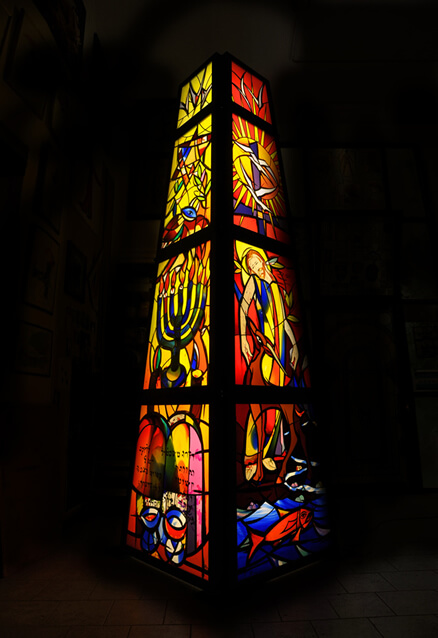 realizzazione vetrate artistiche La Torre della Religioni